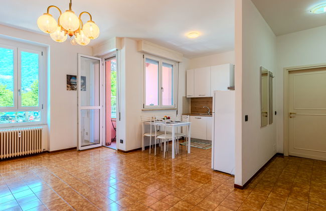 2 bedroom Apartment in Bellano with garden - Photo 13