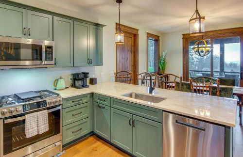 Sip on Deck and Enjoy Views! Mtn Lodge in Glenville - Foto 10