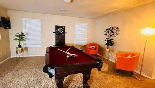 Spacious 4BR Home w Game Room Office Backyard - Foto 4, Game Room