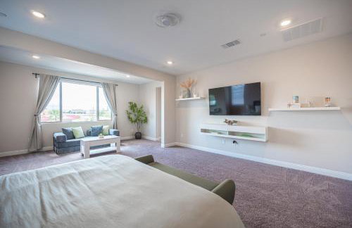 Modern Spacious 6BR Villa with Game Loft 5 Min to Strip, Stadium & Shopping! - Foto 55