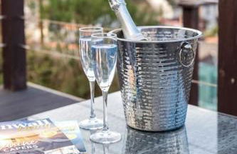 Beach Lovers Paradise in Portreath - With Sea Views & Log Burner just 100m from beach - Photo 9