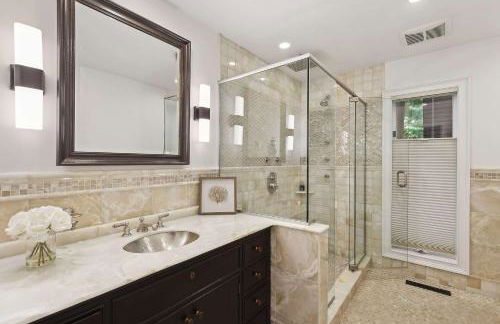 Wainscott Woods by Rove Travel - Luxe Estate with Pool - Foto 24