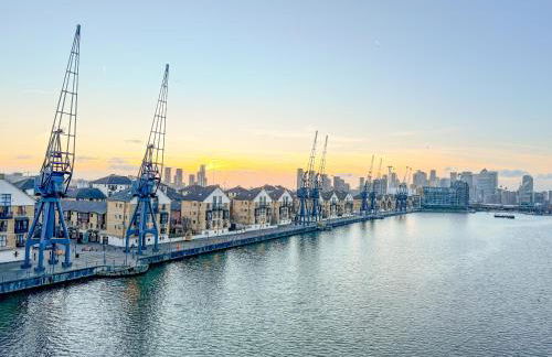 Modern 2 Bed Sleeps 6 near O2 ExCeL Enjoy river views and easy access to the IFS Cloud Cable Car Features 2 bedrooms plus a sofa bed for 6 guests - Foto 28