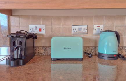 Private Pool & Jacuzzi with View by Host Hero - Foto 36