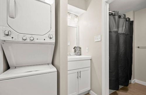 Chic and Cozy Loft near Q2 Stadium & North ATX - Foto 16