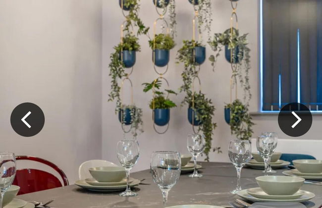 Immaculate 6-bed Ivy House - Photo 19