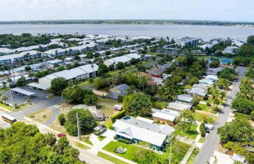 Blue Heaven in the Heart of Stuart Heat salt pool - Foto 40