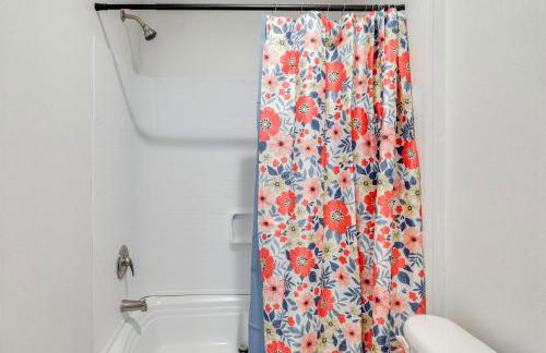 2 Mi to Lake Marion! Pet-Friendly Home with Yard - Foto 20