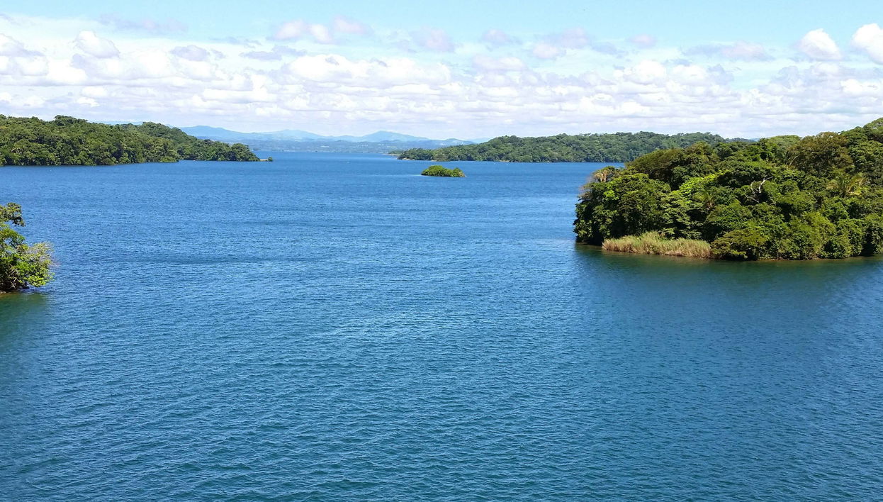 Tour de caiaque pelo lago Gatún + Passeio a cavalo