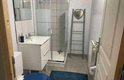 Appartement terrasse avec vue et parking privé - Foto 8