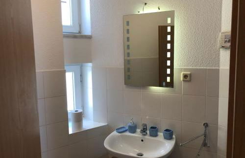 Ruhige Wohnung bei der Burg im OG2 - Foto 9