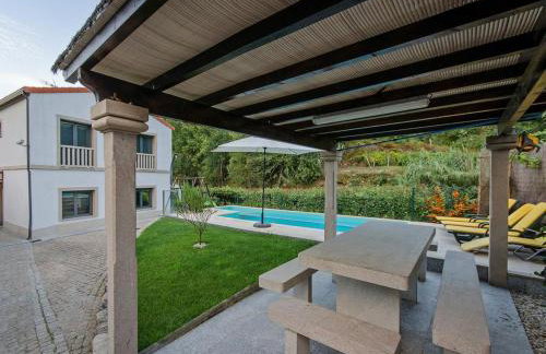 Charming villa in Cividade, 150 m² with private pool - Foto 3
