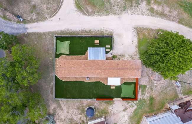 Comfort Charmmini Putting Greengame Roomgrill5 - Photo 44