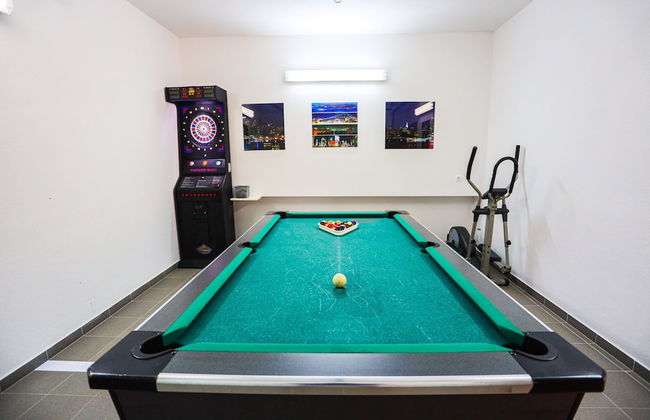 Secluded Holiday Home With Pool and Hot Tub - Foto 21