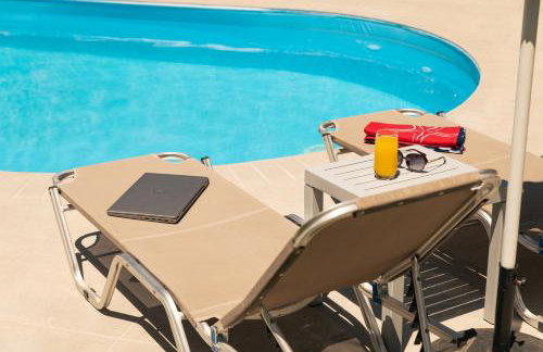 Garden House with Pool, 10min to center - Foto 51