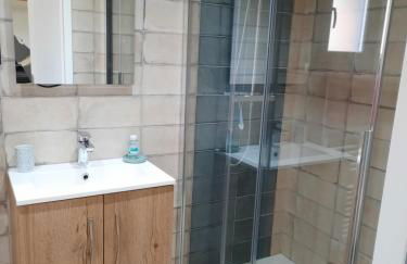 Chalet à L'orée du bois avec parking - Foto 14