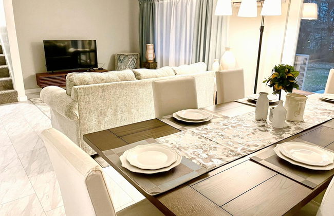 Modern Home Just Mins to Notre Dame 52723 - Foto 5