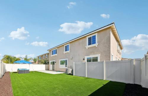 Entire Private Home with 5 Bedrooms 3 Bathrooms, 3000 sqft, Gated Yard, Garage, Nice View, Available Now - Foto 38