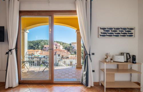 Parcheggio-Posizione Centrale-Vista Mare Parziale - Foto 1