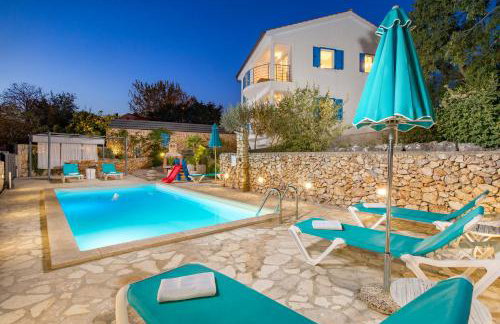 Apartments Villa Padrone with pool - perfect for families! - Photo 2