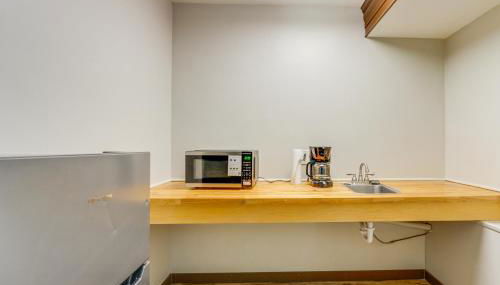 Pet-Friendly Studio Near Pine Knob Bring Skis! - Foto 2