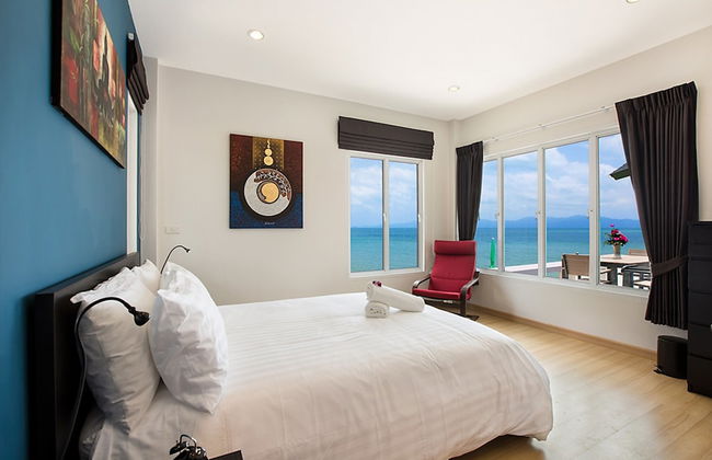 The Moonrakers - Photo 12