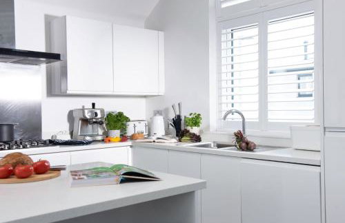 Swanpool View - Walk to Beach - Free WiFi & Parking - Sea & Lake Views - Foto 10