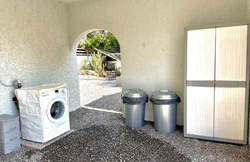 SUNNY Apartment in a Cosy Villa with shared swimming pool - Foto 26