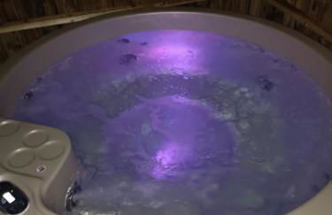 Hillingworth's Hot Tub Retreat - Lochmaben - Photo 3