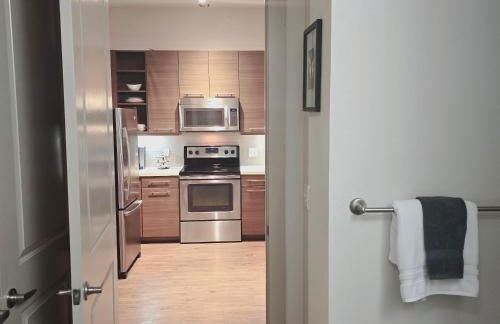 Midtown Downtown Breeze 7 miles from Rodeo - Foto 12