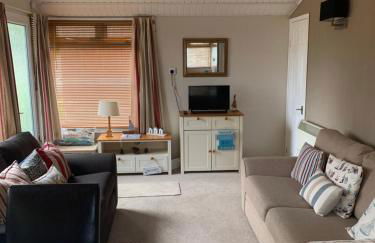 Dartmouth 2 Bed Detached Chalet 144 Norton Park - Foto 6