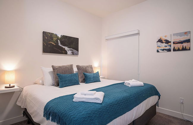 Peak Paradise by Revelstoke Vacations - Photo 3