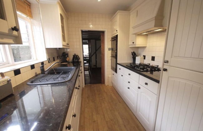 Immaculate 3-bed House in Waltham Cross - Foto 4