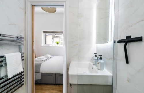 Cozy 2 Bedroom Apartment in Sutton - Foto 12