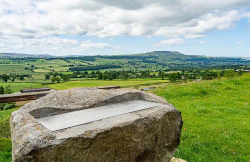 Theaked Stones - Photo 40