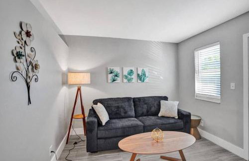 Rustic Retreats Beachy 1BR for 4 guests in the heart of Fort Lauderdale - Foto 18