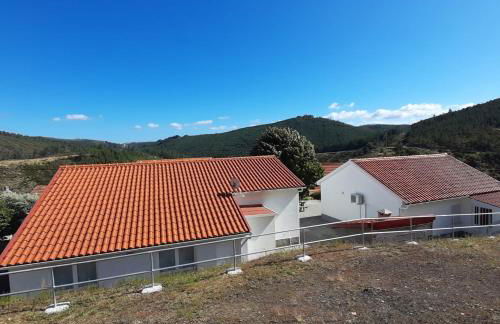 Casas da Escola - "Casa da Professora" - Meãs - Foto 4