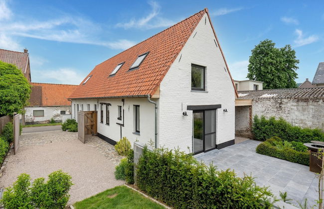 Spacious Family Holiday Home - Photo 1