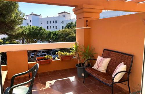 GATU PREMIUM Atico Sotavento playa, parking, terraza, piscinas, wifi y aire acc , " Preferente mayores de 21 años y familias " - Foto 2