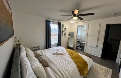 3-Minute JBLM Spacious & Cozy 4BR 2BTH Huge Yard - Foto 18