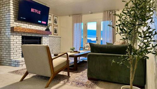 Relax Under the Stars, Best view in town , Yosemite House with Firepit, Hot Tub, Game Room & Pool table - Foto 5