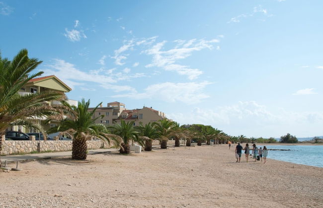 Family Friendly Pool House Ana - Foto 50