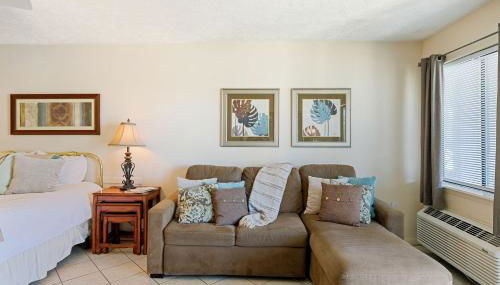 Studio - Lullwater 299 bottom floor No Elevator! - Photo 4