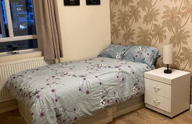 Charming Three Bedroom 5 Double Bed Apt in London - Foto 3