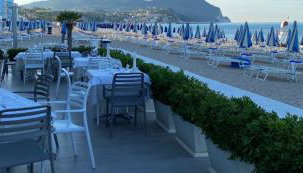 Conero Casa - Marcelli di Numana in Via Litoranea 101 sul mare vista Spiaggia con Parcheggio Esclusivo - Foto 4