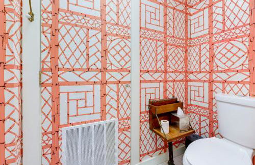 Shared Hot Tub Historic Cottage, Walk to Elm Park - Foto 16