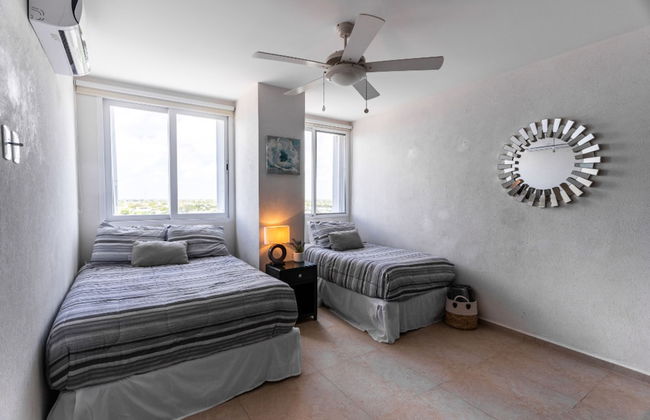 MAREA Beachfront 2 BDR - Stunning Oceanview - Photo 5