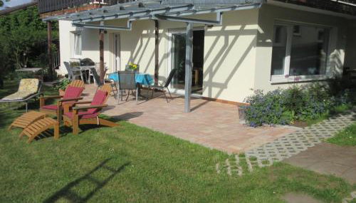 Ferienwohnung Obstgarten - Foto 2, sunbed, Garden view