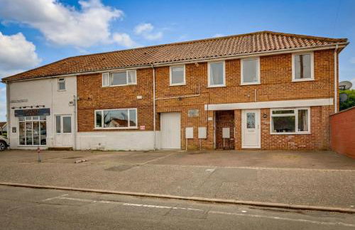 City and Airport - 2-Bed Contractor Base - Free Parking and Fast WiFi - Foto 1