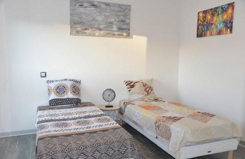 Villa à Barjac piscine chauffée et vue panoramique - Photo 17